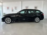 Usado BMW 318 Comfort Edition 150 CV (110 kW) 2022 Negro Familiar
