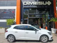 Usado Renault Mégane LIMITED 115 CV (84 kW) 2019 Blanco Berlina