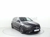 Usado Mercedes B200 150 CV (110 kW) 2024 Negro Monovolumen