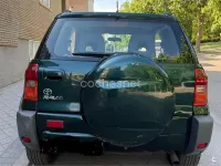 Usado Toyota RAV4 Sol 150 CV (110 kW) 2002 Verde SUV