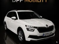 Usado Skoda Kamiq 110 CV (80 kW) 2022 Blanco SUV