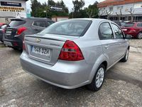 Usado Chevrolet Aveo LT 94 CV (69 kW) 2006 Gris / plata Berlina