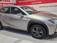 Usado Lexus UX Business Edition 184 CV (135 kW) 2022 Gris / plata SUV