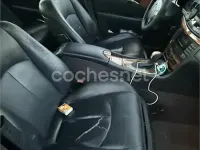 Usado Mercedes E270 Elegance 170 CV (125 kW) 2002 Gris / plata Familiar