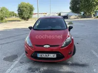 Usado Ford Fiesta Titanium 90 CV (66 kW) 2009 Rojo Berlina