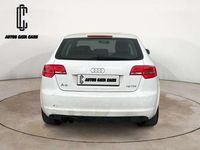 Usado Audi A3 Sportback Attraction 105 CV (77 kW) 2009 Blanco Utilitario
