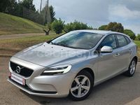 Usado Volvo V40 Kinetic 122 CV (89 kW) 2019 Gris / plata Berlina
