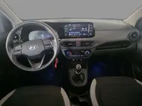 Usado Hyundai i10 Blackline 84 CV (61 kW) 2023 Gris Utilitario