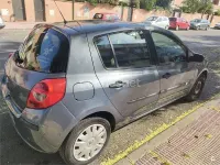 Usado Renault Clio II Dynamique 85 CV (62 kW) 2005 Azul Berlina