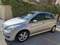 Usado Mercedes B200 139 CV (102 kW) 2007 Gris Monovolumen