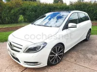 Usado Mercedes B180 109 CV (80 kW) 2014 Blanco Monovolumen
