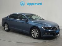 Usado VW Passat R-line 150 CV (110 kW) 2018 Azul Berlina