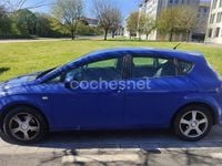 Usado Seat Leon Sport 102 CV (75 kW) 2005 Azul Utilitario