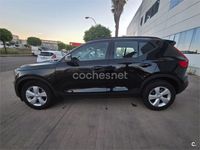 Usado Volvo XC40 Momentum 129 HP (94 kW) 2021 Preto SUV