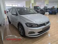 Usado VW Polo Advance 95 CV (69 kW) 2020 Gris / plata Utilitario