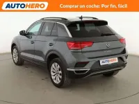 Usado VW T-Roc Advance 150 CV (110 kW) 2021 Gris SUV
