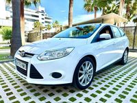 Usado Ford Focus Trend 95 CV (69 kW) 2012 Blanco Familiar