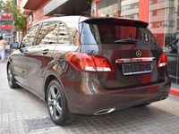 Usado Mercedes B220 177 CV (130 kW) 2017 Marrón Monovolumen