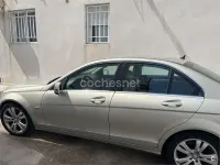 Usado Mercedes C200 Elegance 136 CV (100 kW) 2010 Beige Berlina