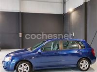 Usado Kia Cerato 112 CV (82 kW) 2005 Azul Berlina