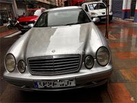 Usado Mercedes CLK200 Avantgarde 163 CV (119 kW) 2000 Gris / plata Coupe