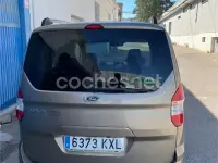Usado Ford Tourneo Courier Titanium 100 CV (73 kW) 2019 Beige Monovolumen