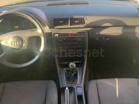 Usado Audi A4 130 CV (95 kW) 2003 Negro Familiar