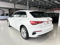 Usado Audi A3 110 CV (80 kW) 2021 Blanco Berlina
