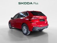 Usado Skoda Kamiq Selection 95 CV (69 kW) 2024 Rojo SUV