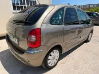 Usado Citroën Xsara Picasso Exclusive 110 CV (80 kW) 2009 Gris / plata Monovolumen