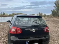Usado VW Golf IV Highline 105 CV (77 kW) 2005 Negro Berlina