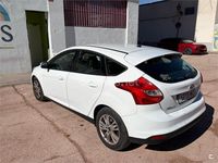 Usado Ford Focus Trend 95 CV (69 kW) 2012 Blanco Berlina