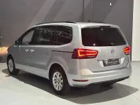 Usado Seat Alhambra Style 150 CV (110 kW) 2022 Gris / plata Monovolumen