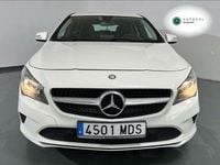 Usado Mercedes CLA200 Shooting Brake 136 CV (100 kW) 2016 Blanco Familiar