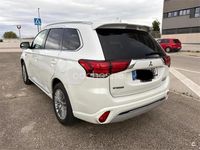 Usado Mitsubishi Outlander P-HEV Motion 224 CV (164 kW) 2020 Blanco SUV