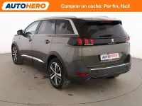 Usado Peugeot 5008 GT 180 CV (132 kW) 2018 Verde SUV