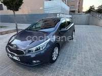 Usado Kia Ceed 100 CV (73 kW) 2015 Gris / plata Utilitario