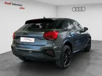 Usado Audi Q2 Ambiente 150 CV (110 kW) 2024 Gris SUV