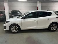 Usado Renault Mégane III LIMITED 110 CV (80 kW) 2015 Blanco Utilitario