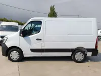 Usado Renault Master 135 CV (99 kW) 2023 Blanco Monovolumen