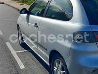 Usado Seat Ibiza Sport 80 CV (58 kW) 2007 Gris / plata Berlina