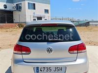 Usado VW Golf VII Advance 105 CV (77 kW) 2012 Gris / plata Berlina