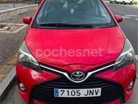 Usado Toyota Yaris Active 69 CV (50 kW) 2016 Rojo Berlina