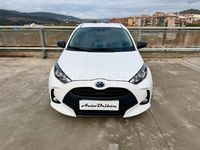 Usado Toyota Yaris Hybrid Business Edition 116 CV (85 kW) 2022 Blanco Berlina