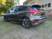 Usado Ford Focus ST-Line 150 CV (110 kW) 2019 Gris / plata Berlina
