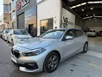 Usado BMW 116 Comfort Edition 116 CV (85 kW) 2021 Gris / plata Utilitario