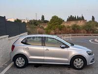 Usado VW Polo Edition 60 CV (44 kW) 2016 Gris / plata Berlina