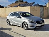 Usado Mercedes A180 Style 109 CV (80 kW) 2014 Gris Utilitario
