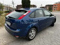 Usado Ford Focus Ghia 115 CV (84 kW) 2006 Azul Berlina