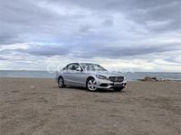 Usado Mercedes C180 120 CV (88 kW) 2014 Gris / plata Berlina
